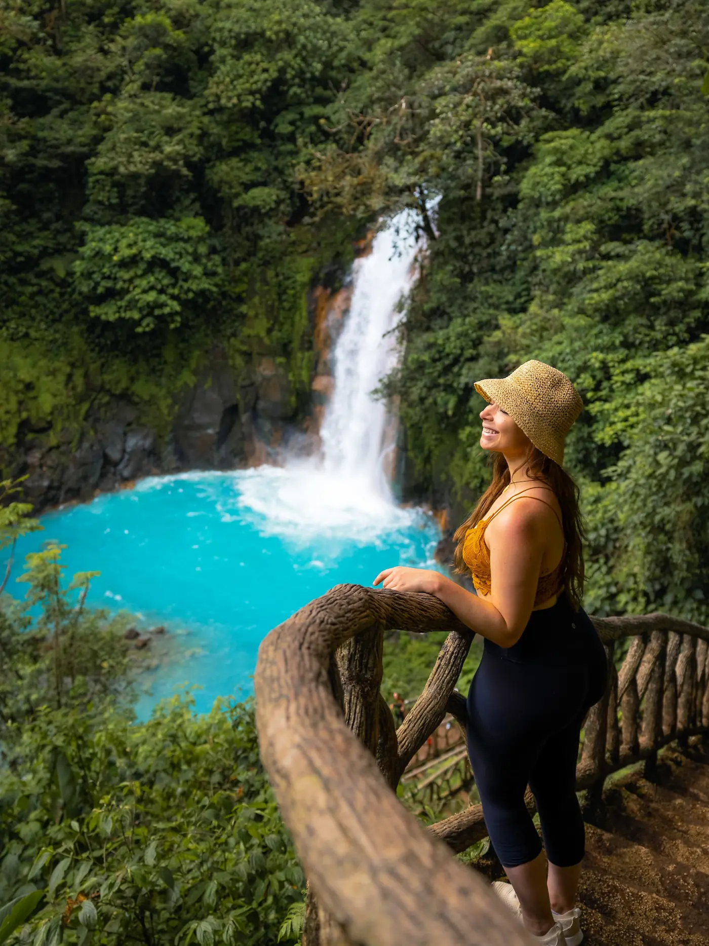 Turquoise water of Río Celeste in the rainforest, Costa Rica