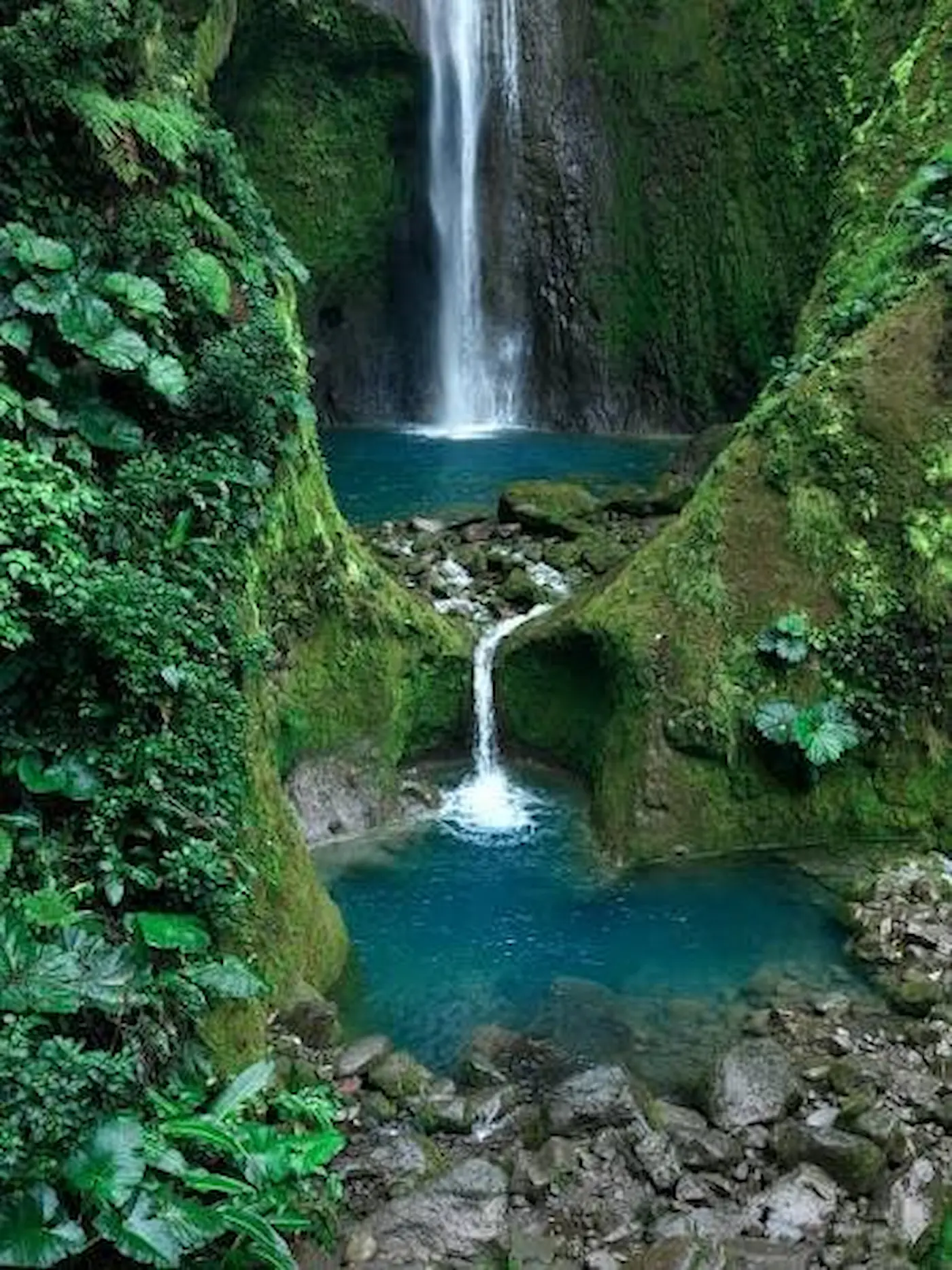 Vuelta del Cañón waterfall on a guided hike